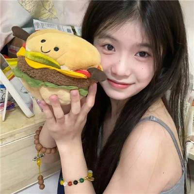 等爱的女神